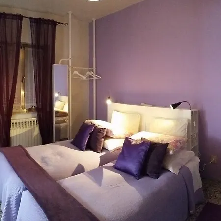 Aurora Hotel